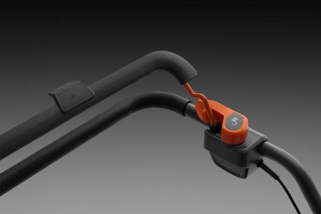 Husqvarna LC 137i Plæneklipper m/ Batteri og Lader