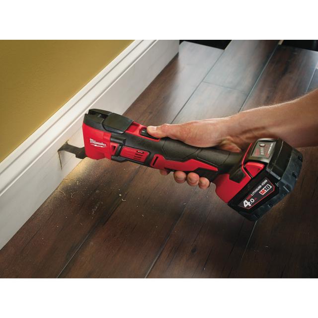 Milwaukee M18 BMT-0 M18™ Multiværktøj med FIXTEC™ klingeskift u/Batterier og Lader