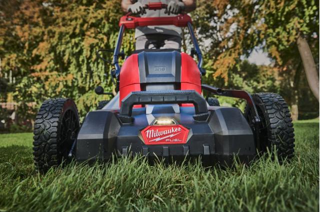 Milwaukee M18 F2LM46-0 FUEL™ Plæneklipper 46 cm u/ Batteri og Lader